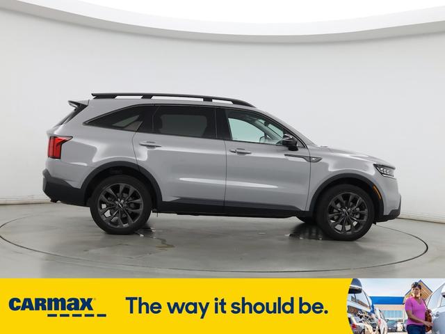 Photo of 2023 Gray Kia Sorento
