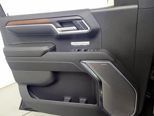 Photo of 2024 Black GMC Sierra 1500