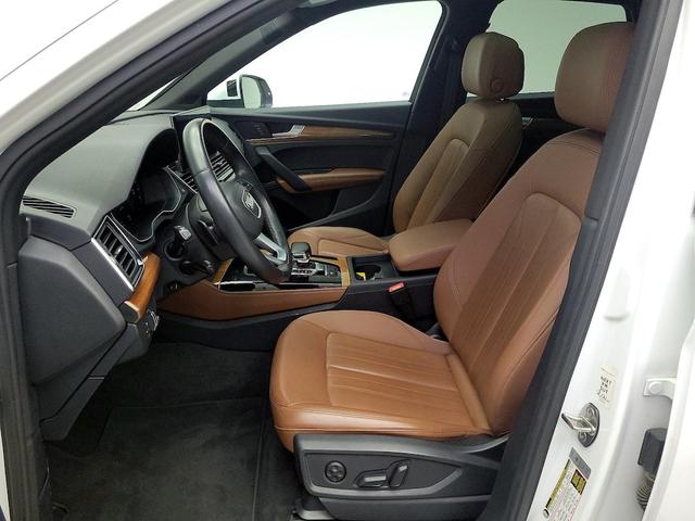 Photo of 2023 White Audi Q5