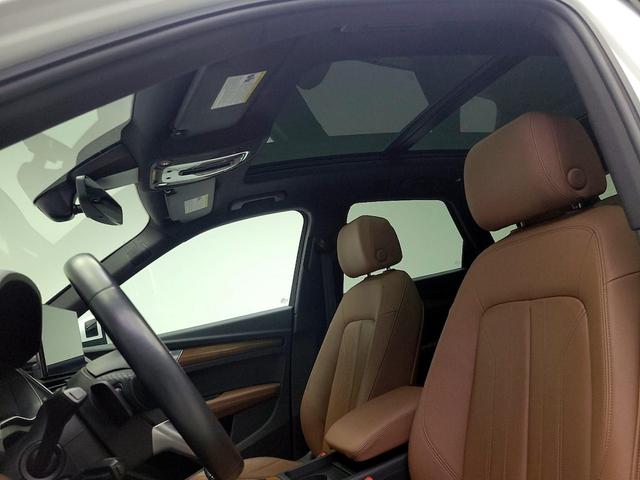 Photo of 2023 White Audi Q5