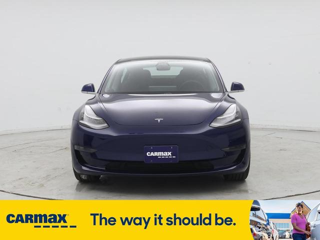 Photo of 2020 Blue Tesla Model 3