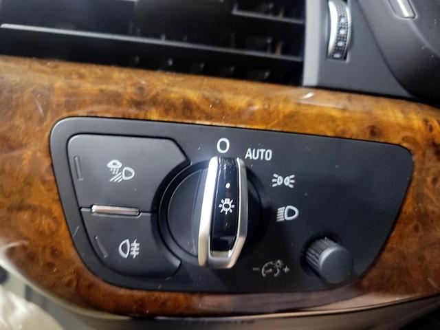 Photo of 2017 Gold Audi A4