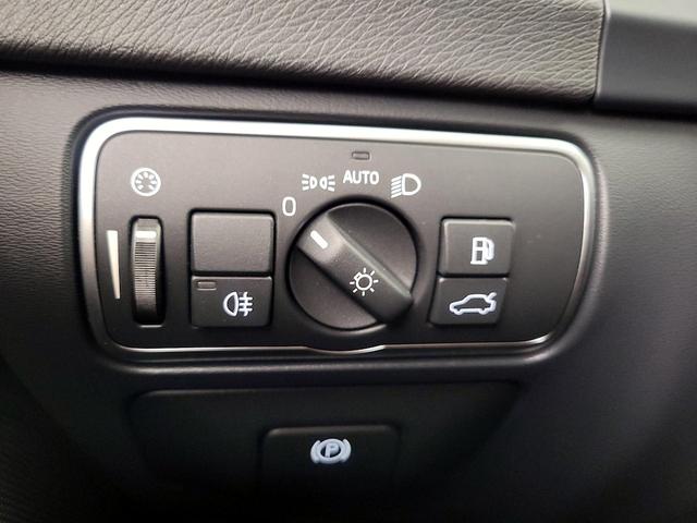 Photo of 2016 Blue Volvo V60