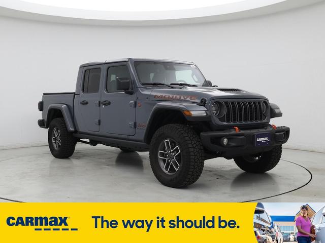 Photo of 2025 Gray Jeep Gladiator