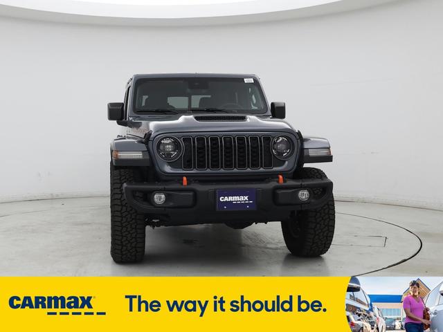 Photo of 2025 Gray Jeep Gladiator
