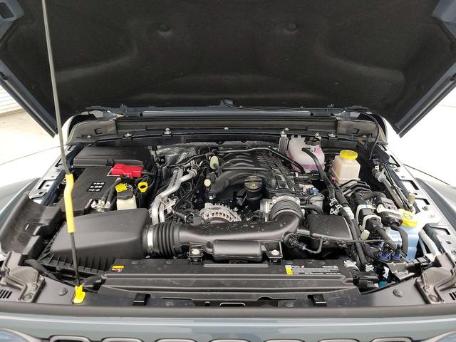 Photo of 2025 Gray Jeep Gladiator