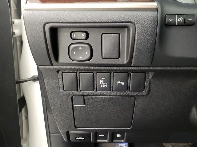 Photo of 2014 White Lexus ES 350