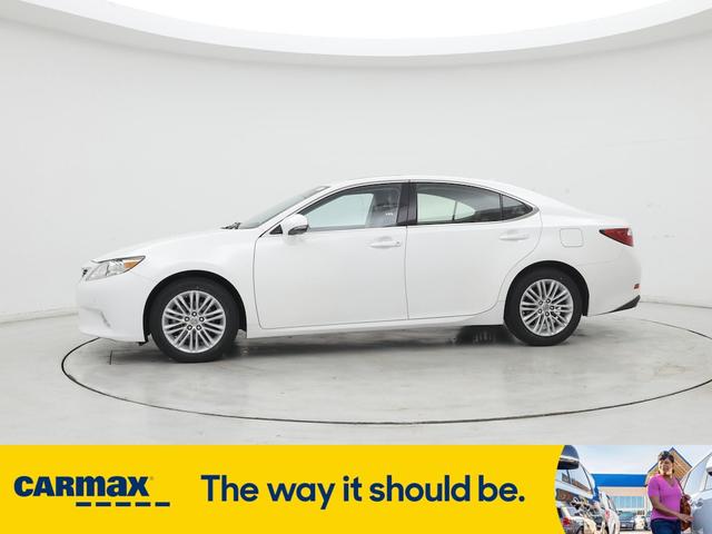 Photo of 2014 White Lexus ES 350
