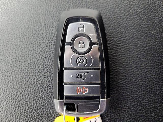 Photo of 2023 Green Ford Expedition