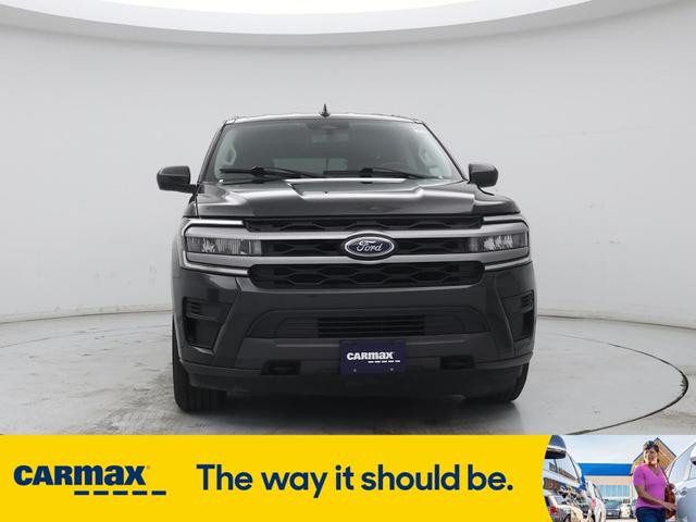 Photo of 2023 Green Ford Expedition