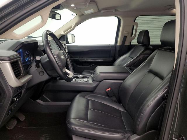 Photo of 2023 Green Ford Expedition