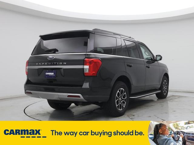Photo of 2023 Green Ford Expedition