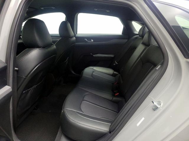 Photo of 2022 Gray Kia K5