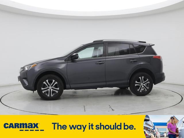 Photo of 2018 Gray Toyota RAV4