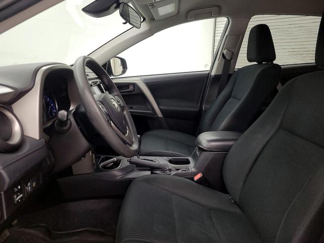 Photo of 2018 Gray Toyota RAV4