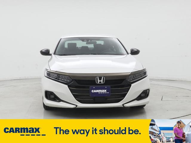 Photo of 2022 White Honda Accord