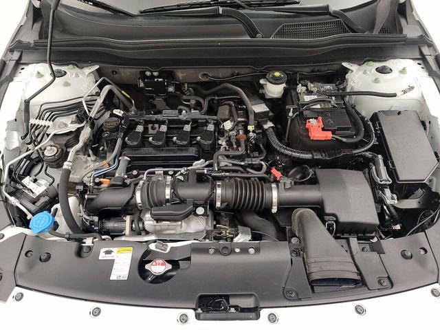 Photo of 2022 White Honda Accord