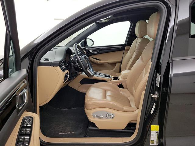Photo of 2021 Black Porsche Macan