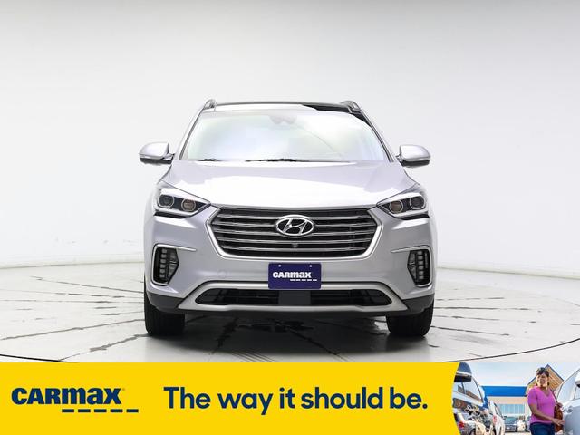 Photo of 2018 Silver Hyundai SANTA FE