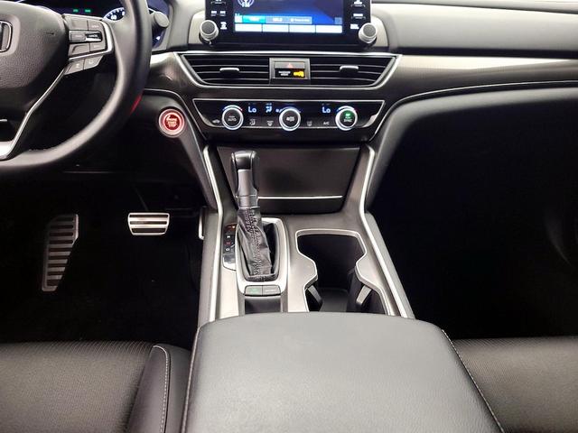 Photo of 2018 White Honda Accord