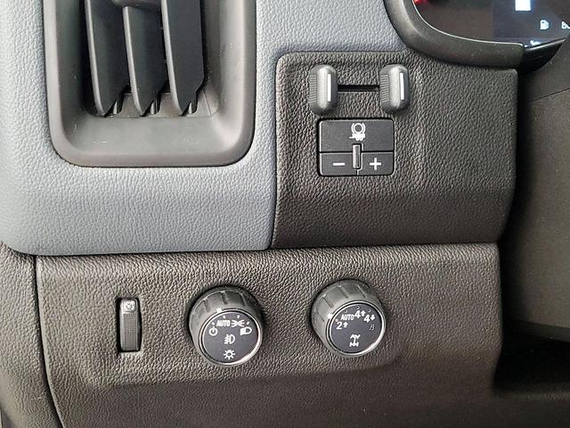 Photo of 2022 Black Chevrolet Colorado