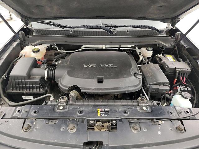 Photo of 2022 Black Chevrolet Colorado
