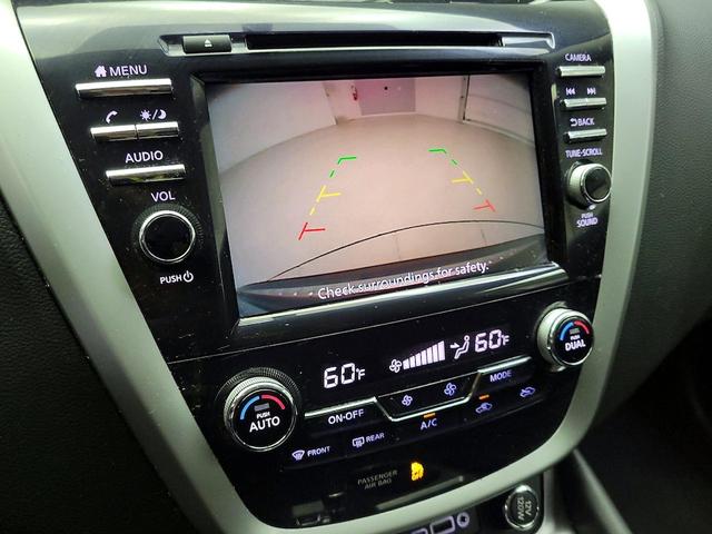 Photo of 2020 Gray Nissan Murano