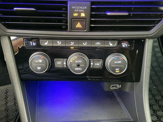 Photo of 2019 Gray Volkswagen Jetta GLI