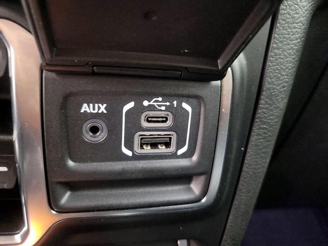 Photo of 2022 Yellow Jeep Wrangler Unlimited 4xe