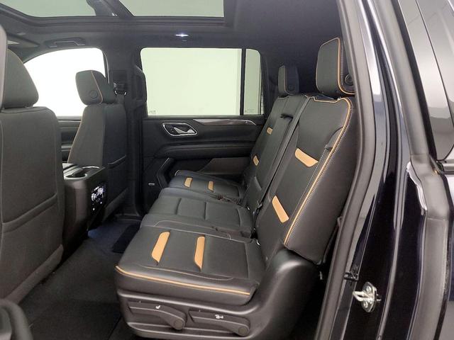 Photo of 2022 Blue GMC Yukon