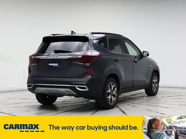 Photo of 2023 Gray Kia Seltos