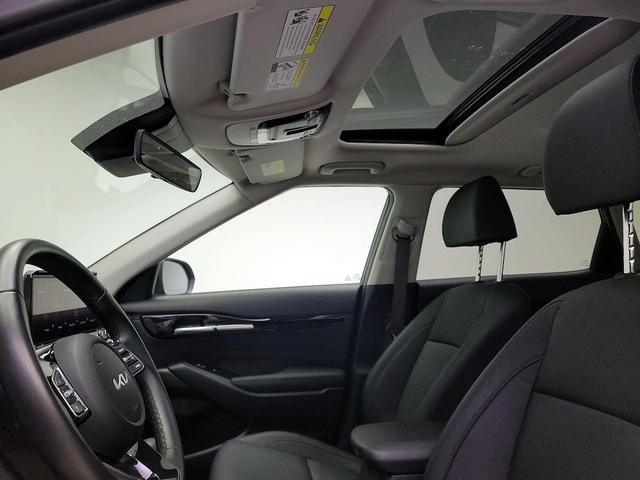 Photo of 2023 Gray Kia Seltos