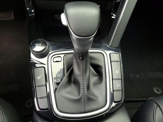 Photo of 2023 Gray Kia Seltos