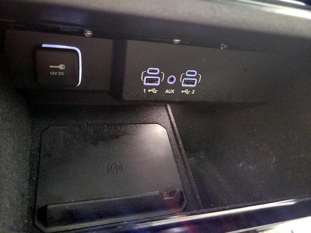 Photo of 2022 Silver Jeep Wagoneer