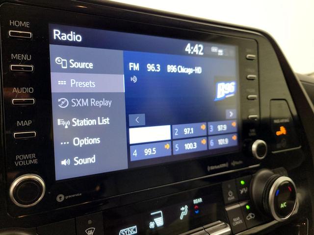 Photo of 2021 Gray Toyota Highlander