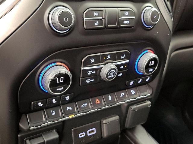 Photo of 2022 Black Chevrolet Silverado 2500