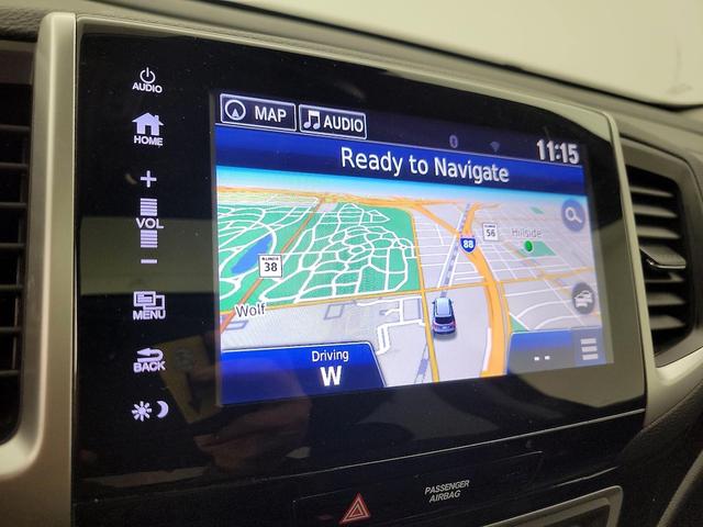 Photo of 2017 Black Honda Pilot