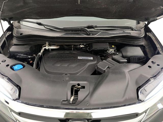Photo of 2017 Black Honda Pilot