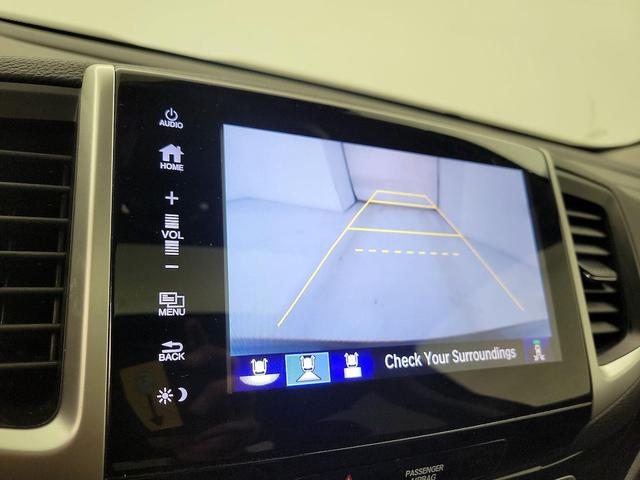 Photo of 2017 Black Honda Pilot