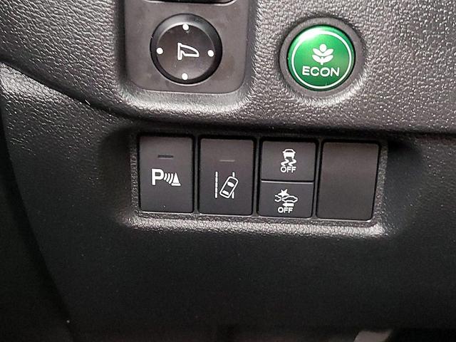 Photo of 2017 Black Honda Pilot