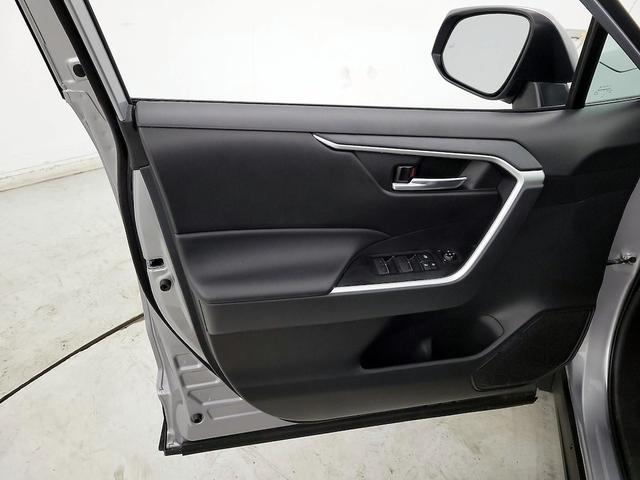 Photo of 2024 Silver Toyota RAV4