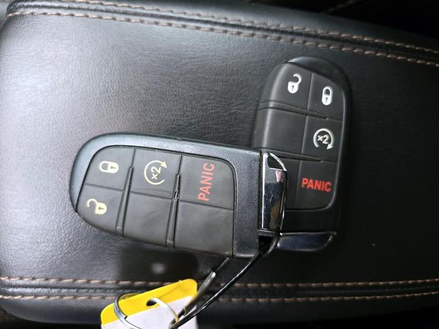 Photo of 2022 Red Jeep Compass