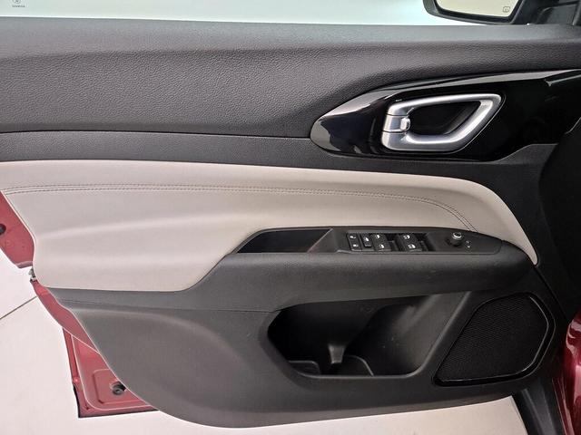 Photo of 2022 Red Jeep Compass