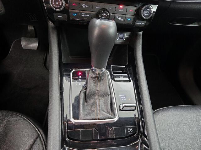 Photo of 2022 Red Jeep Compass