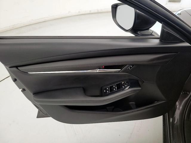 Photo of 2019 Gray Mazda Mazda3