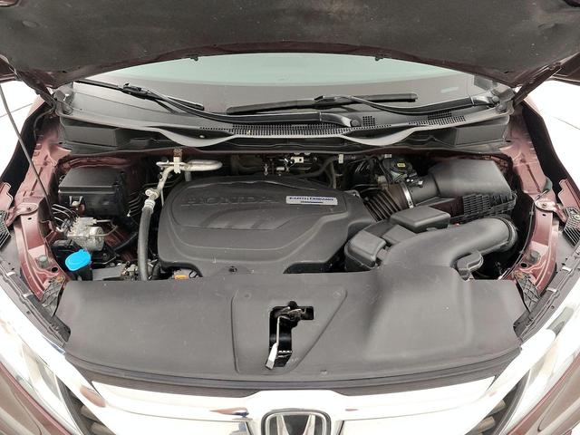 Photo of 2018 Burgundy Honda Odyssey