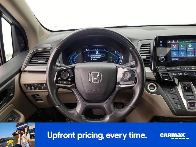 Photo of 2018 Burgundy Honda Odyssey
