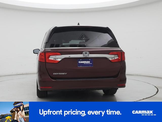 Photo of 2018 Burgundy Honda Odyssey