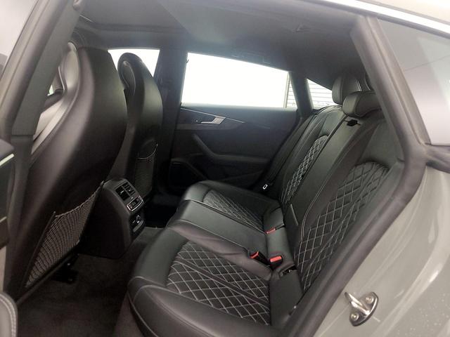 Photo of 2019 Gray Audi S5