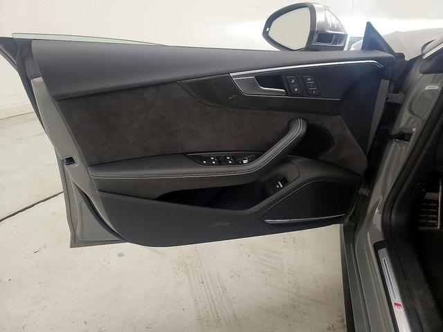 Photo of 2019 Gray Audi S5